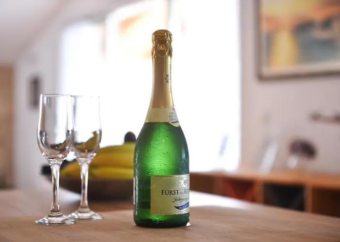 Larisa Apartman Gornji Karin